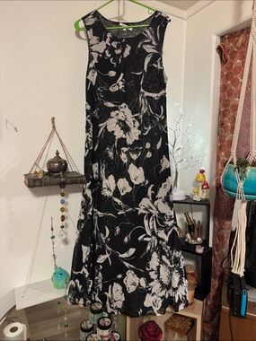 Serengeti reversible Black and White Patterned Sleeveless Maxi Dress